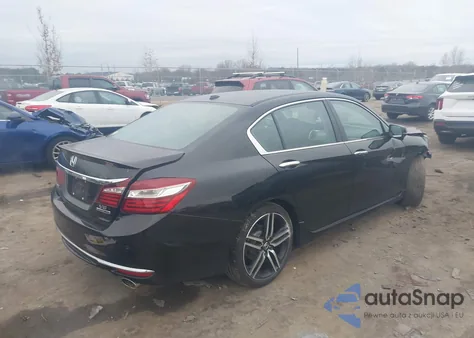 2017 Honda Accord Touring V6 z USA, uszkodzony, nr VIN 1HGCR3F92HA025371